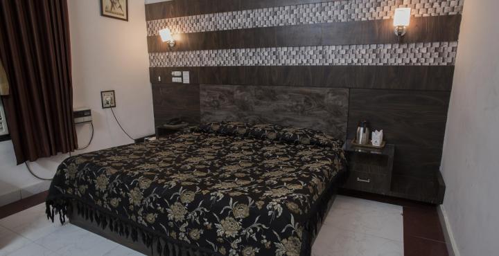 Hotel Goverdhan Palace